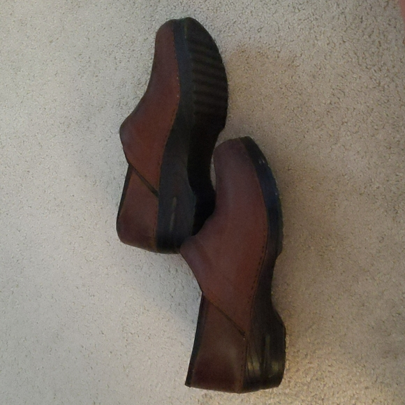 Shoes - Picture 3 of 3